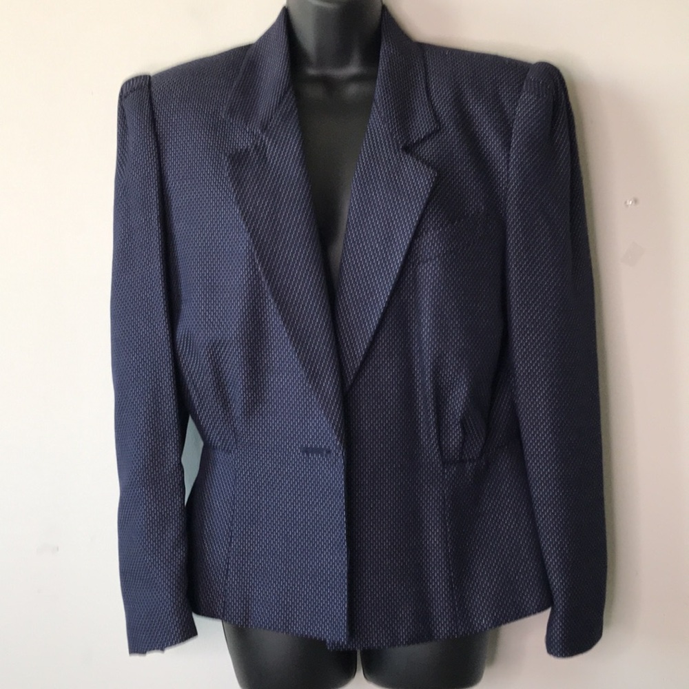 Vintage Polka Dot Peplum Blazer with Shoulder Pads - Picture 4 of 16